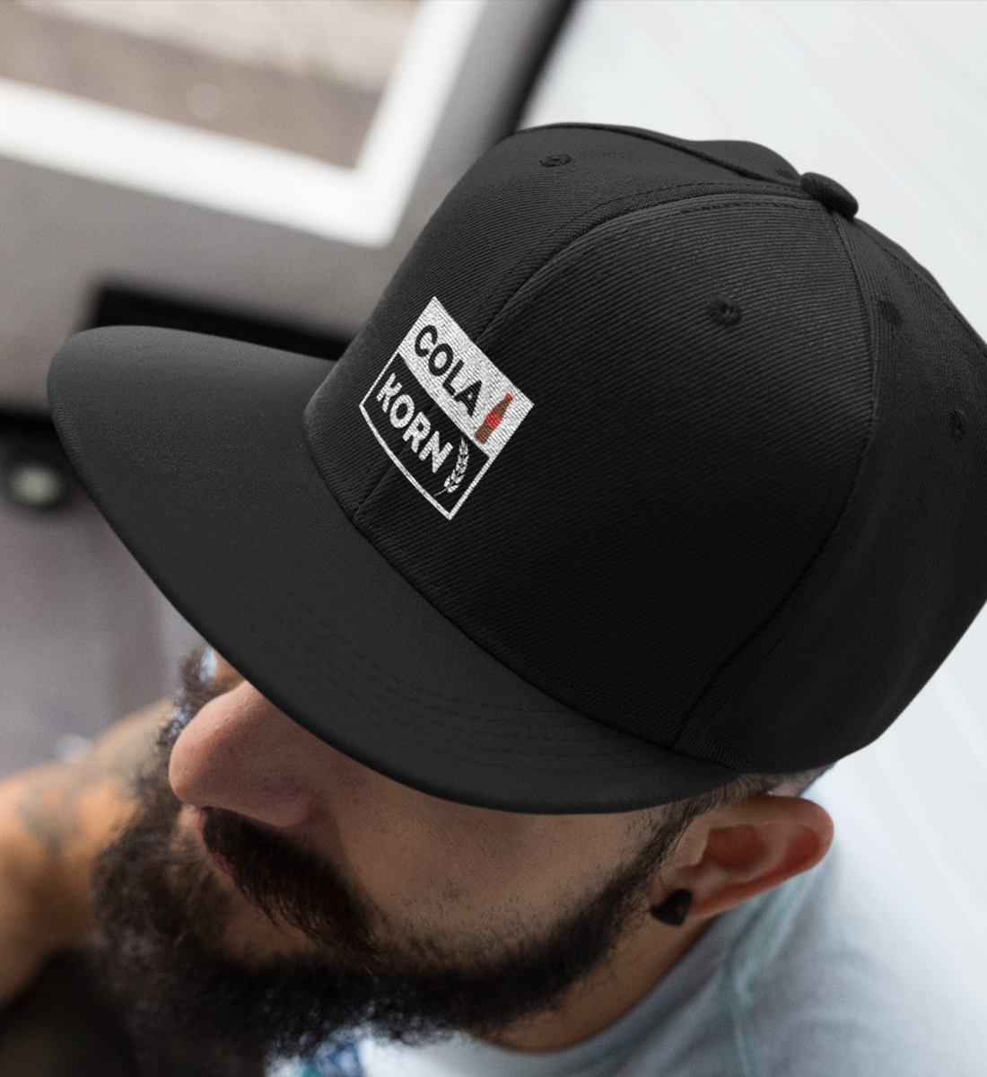 Cola Korn - Snapback mit Stick